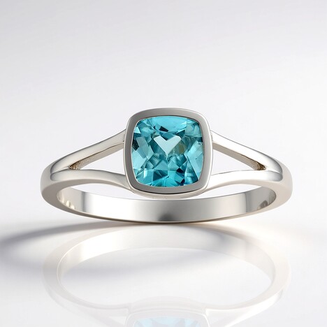 Anello in argento con Zircone Ratanakiri