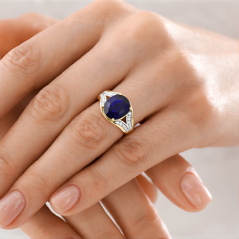 Zilveren ring met een Madagaskar Blauwe Saffier