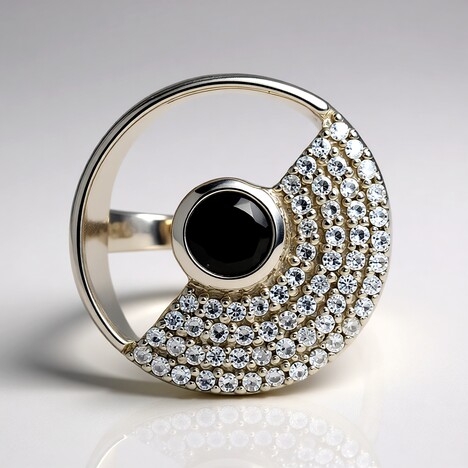 Anello in argento con Spinello Nero