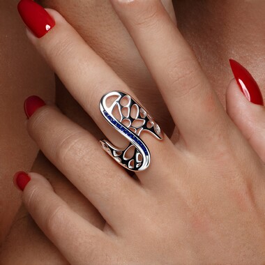 Zilveren ring met blauwe saffieren (Ornaments by de Melo)