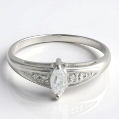 Anello in argento con Zaffiro Bianco