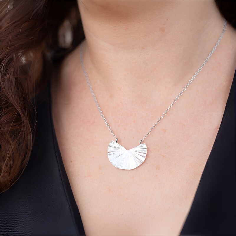 Silver Necklace (Joias do Paraíso)