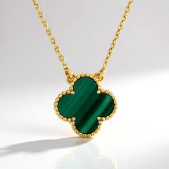 Collana in argento con Malachite (Adela Silber)