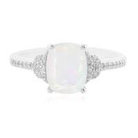 Zilveren ring met een Welo-opaal