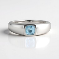 Bague en argent et Zircon de Ratanakiri (Adela Silber)
