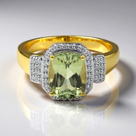 Anello in oro con Diasporo cangiante (Tenner Diniz)