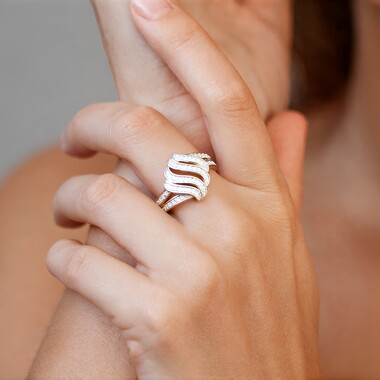 Anillo en plata con Zircón