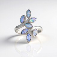 Anello in argento con Opale di Welo