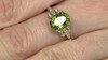 Anillo en oro con Peridoto de Dashihe