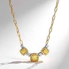 Collana in oro con Diamante Giallo SI2
