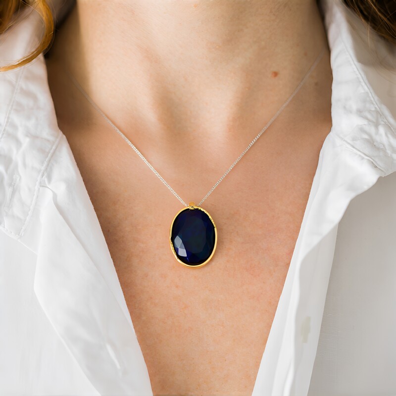 Ciondolo in argento con Opale Mezezo