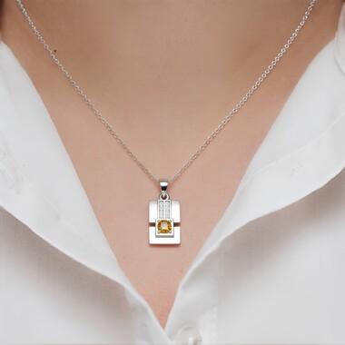 Colgante en plata con Zircón amarillo