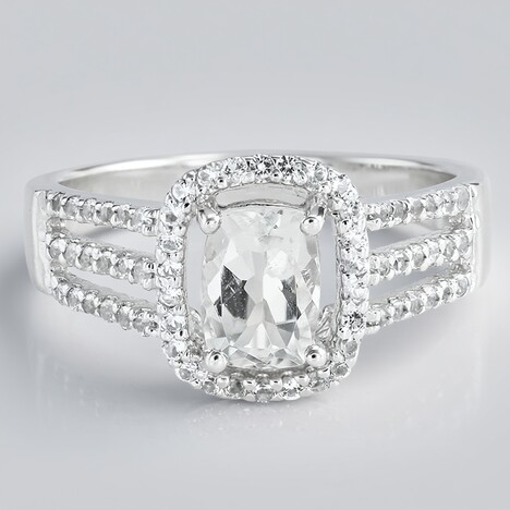 Anello in argento con Goshenite