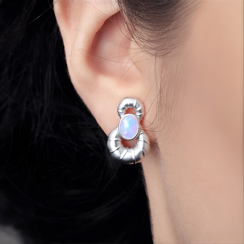 Orecchini in argento con Opale di Welo (de Melo Essence)
