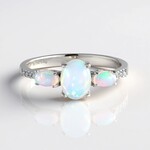 Anello in argento con Opale di Welo