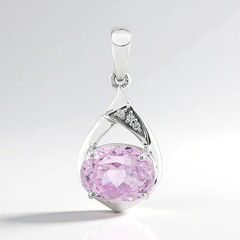 Ciondolo in argento con Kunzite