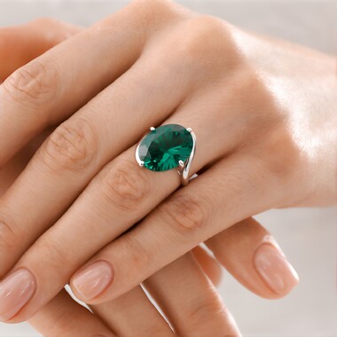 Anillo en plata con Fluorita verde