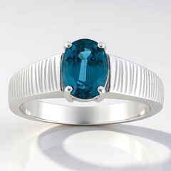 Anello in argento con Cianite Verde