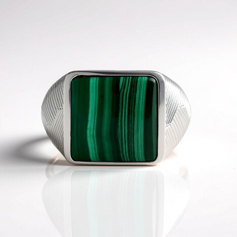 Anello in argento con Malachite (Adela Silber)