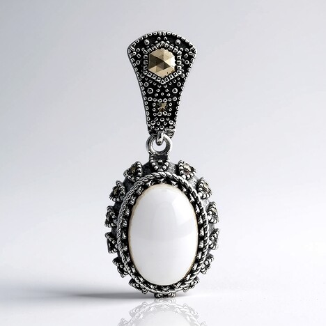 Pendentif en argent et Pierre de Lune blanche (Annette classic)