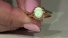Gouden ring met een AAA Welo-opaal (CIRARI)