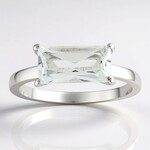 Anello in argento con Topazio Bianco