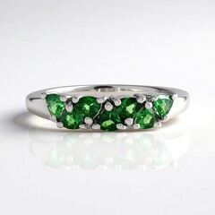 Anello in argento con Tsavorite della Tanzania