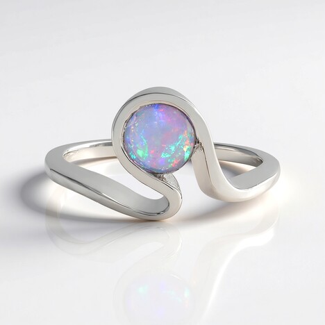 Anello in argento con Opale di Welo (de Melo Essence)