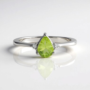 Anillo en plata con Peridoto