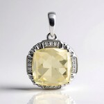 Ciondolo in argento con Pietra del Sole dell'Oregon
