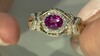 Gouden ring met een roze saffier (Rifkind 1894 Collection)