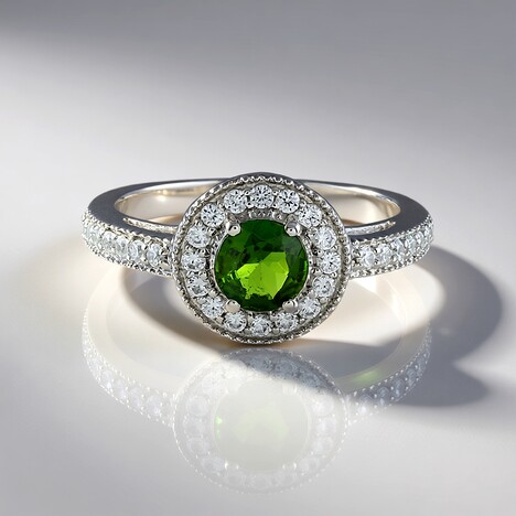 Bague en argent et Diopside de Russie