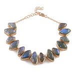 Brazalete en plata con Labradorita azul de Maniry (KM by Juwelo)