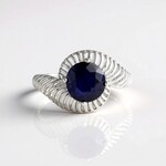 Anello in argento con Zaffiro Blu del Madagascar (Ornaments by de Melo)