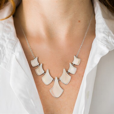 Collana in argento con Madreperla
