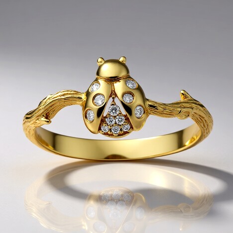 Anello in oro con Diamante I1 (H) (Smithsonian)