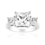 Zilveren ring met een witte topaas