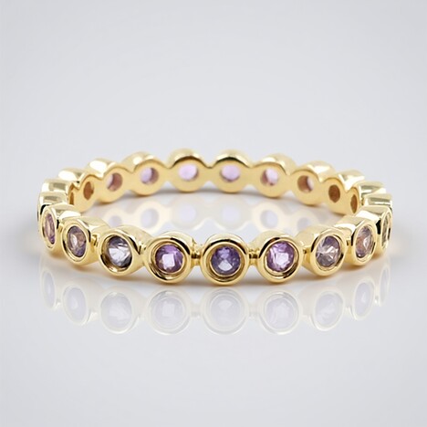 Anello in oro con Zaffiro Ceylon Porpora (non riscaldato)