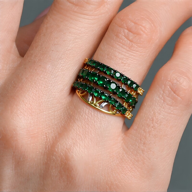 Zilveren ring met een Zambia-smaragd (Gems en Vogue)