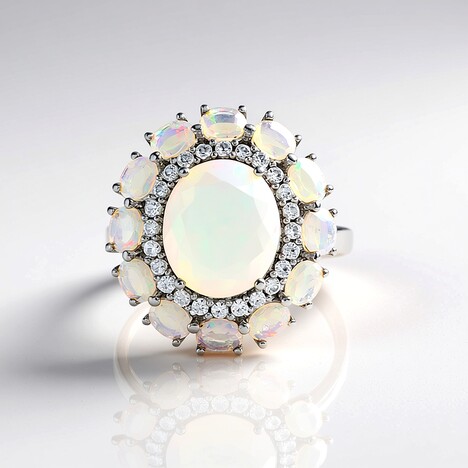 Anello in argento con Opale di Welo