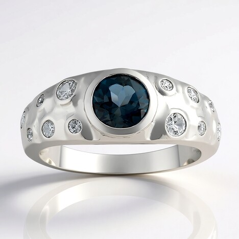Anello in argento con Topazio Blu Londra (de Melo Essence)