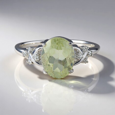Anello in argento con Ametista Verde