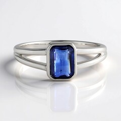 Anello in argento con Cianite del Nepal