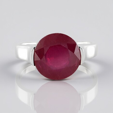 Anello in argento con Rubino del Madagascar