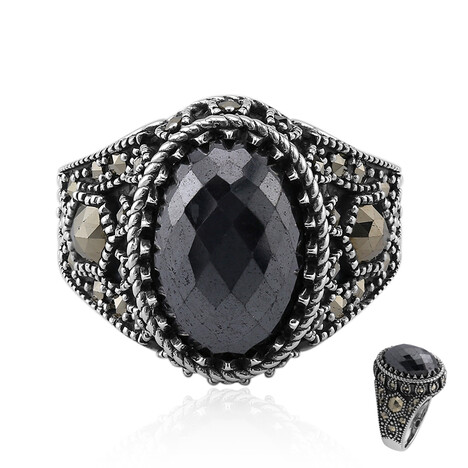 Zilveren ring met een Zwarte Hematiet (Annette classic)