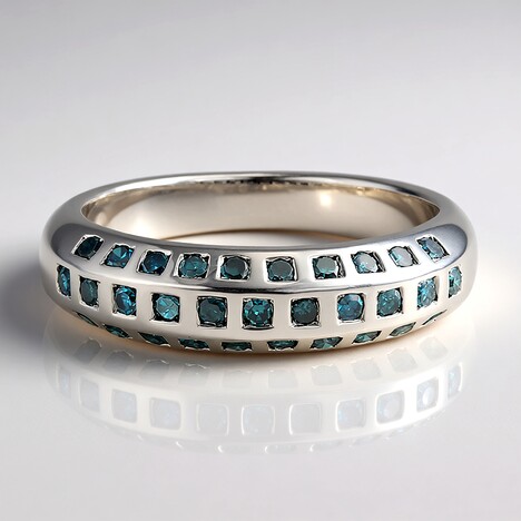 Anello in argento con Diamante Blu Royal