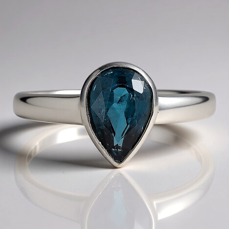 Anello in argento con Cianite Blu Foglia di Tè
