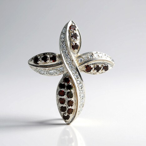 Pendentif en argent et Diamant Cognac rouge