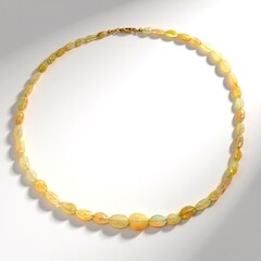 Collana in oro con Opale di Welo