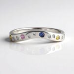 Bague en argent et Saphir bleu de Ceylan